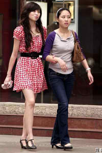 漂亮的小峓子中字巴巴鱼汤